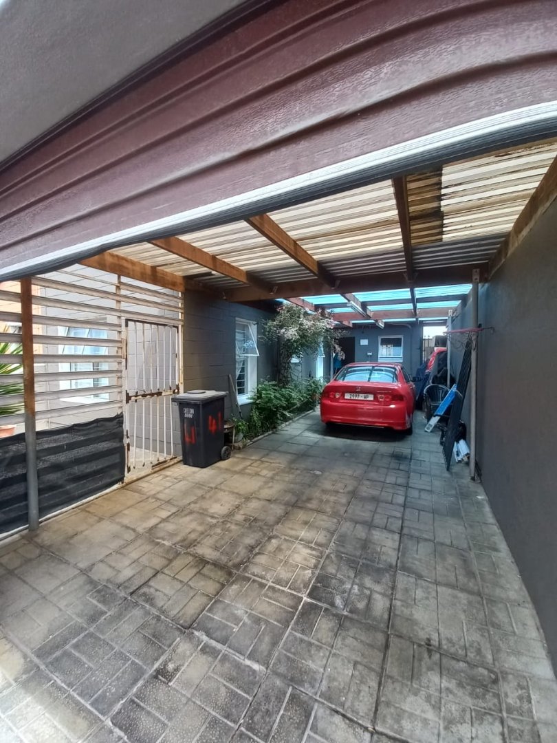  Bedroom Property for Sale in Rocklands Western Cape